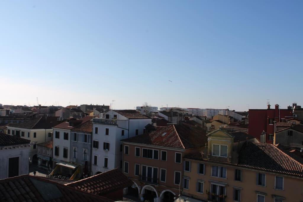 Apartment With Terrace In Chioggia'S Main Square Exterior foto